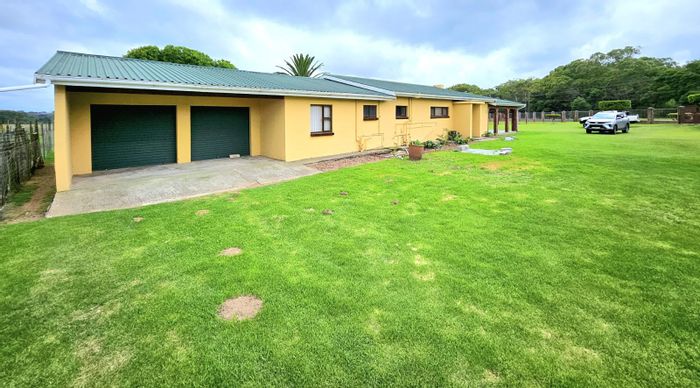 Colleen Glen Farm For Sale: 53 Ha, 4-bed home, outbuildings, prime development site.