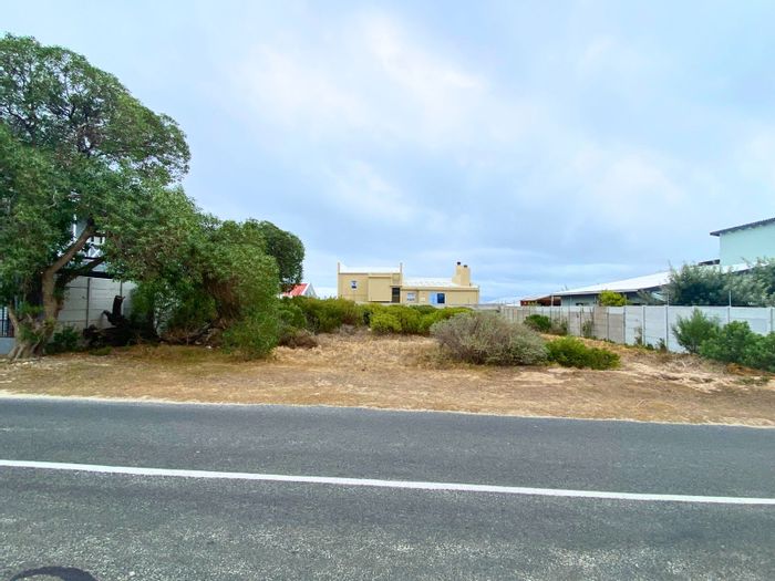 Vacant Land Residential in De Kelders, For Sale: 595m² near coastline and hiking trails.