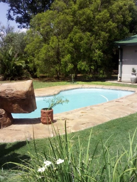 Bela Bela Central Farm For Sale: 5.26 hectares, pool, borehole, entertainment area.