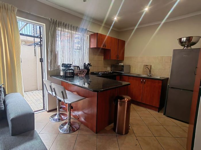 Townhouse for Sale in Pretoria North: 2 Beds, 2 Baths, Braai Area, Parking.