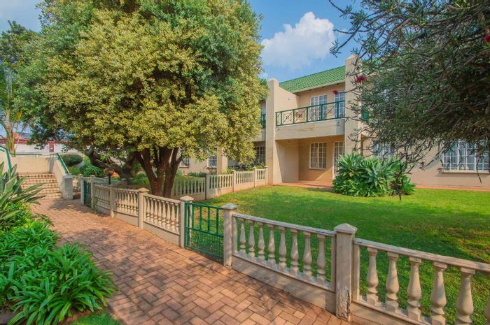 For Sale: Townhouse in Little Falls with 3 beds, pool, and secure parking.