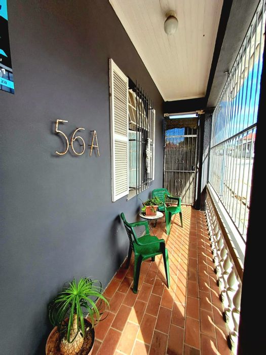 2-Bedroom House For Sale in Richmond Hill with patio, garage, and security features.