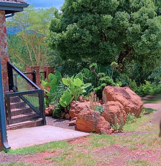 House for Sale in Sabie Ext 9: 3 Bedrooms, Office, Braai Area, Security Features.
