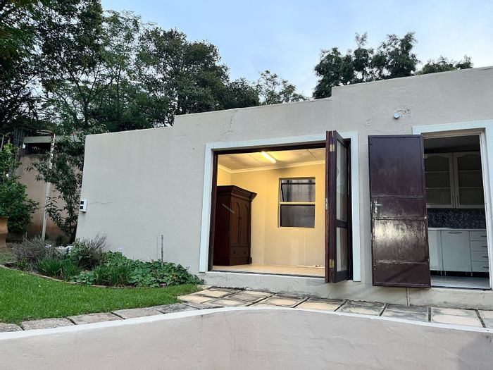 1-Bedroom Apartment To Rent in Ferndale with secure access and solar power.