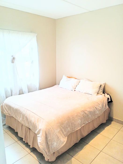 1-Bedroom Apartment For Sale in Whiteridge with 24-hour security and private balcony.