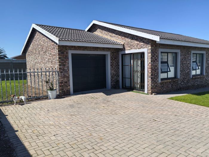 For Sale: Unique Dana Bay house with two 3-bedroom homes on one stand.