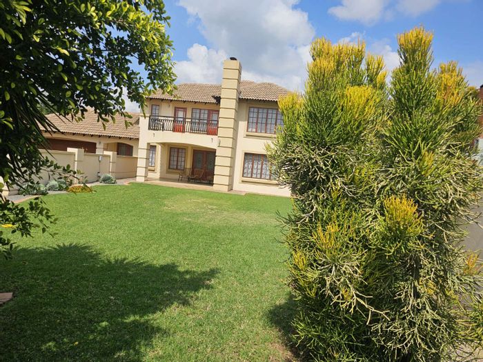 For Sale: House in Midstream Estate with 3 bedrooms, double garage, and park views.