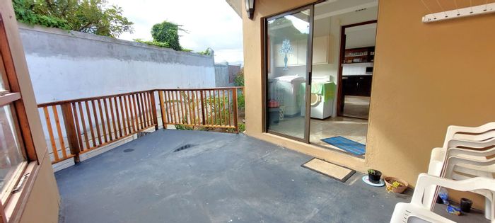 For Sale: House in Strand North with dual living, beach access, and ample parking.