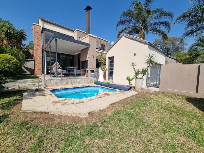 For Sale: North Riding House with 3 beds, pool, security, and garden service.