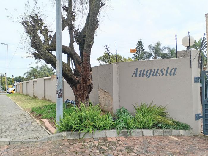 For Sale: Ferndale Apartment with pool, gym, and private patio. Ideal location!