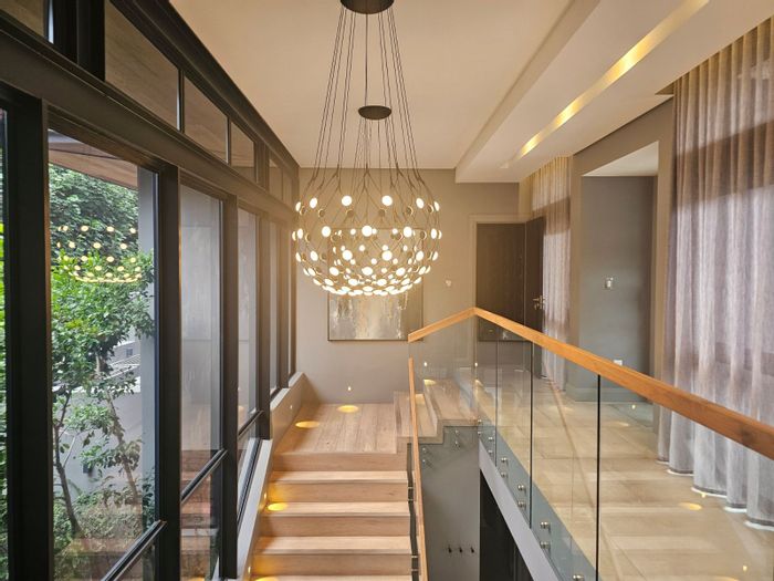 For Sale: House in Zimbali with 4 en-suite bedrooms, pool, smart home features.