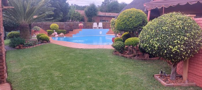 For Sale: Spacious 4-Bedroom House in Fauna Park with Pool and Flatlet.