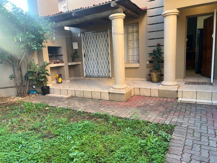 2-Bedroom Duplex Apartment To Rent in Noordhang with private garden and secure complex.