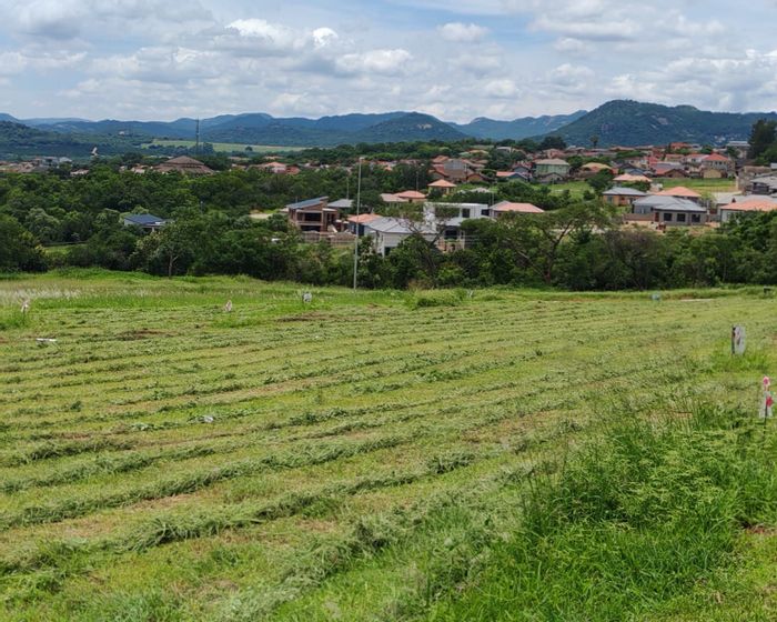 For Sale: 442m2 Vacant Land in Kamagugu, near shopping and key institutions.