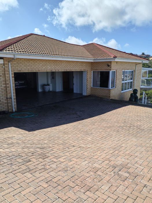 For Sale: House in Dana Bay with ocean views, braai room, and solar system.