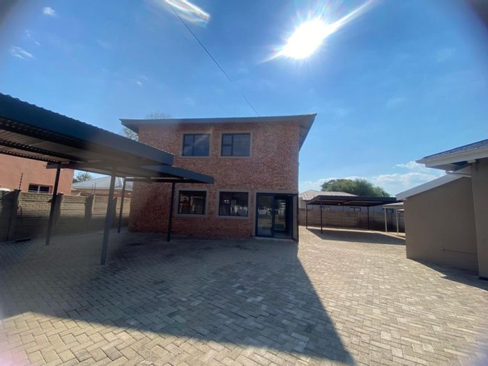 Labram Commercial Property For Sale: Versatile offices, rental income, ample parking, and storage.