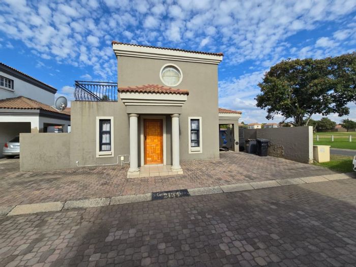 For Sale: Townhouse in Brakpan North with 2 beds, garage, and outdoor entertainment.