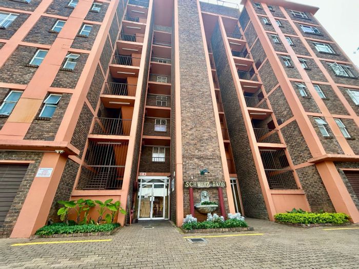 For Sale: 2-Bedroom Apartment in Wonderboom South with 24/7 Security, Parking Included.