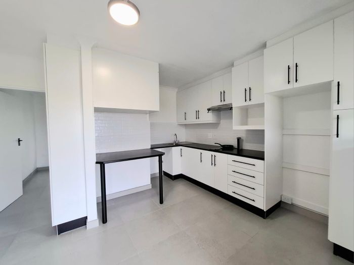For Sale: 1-Bedroom Apartment in Loevenstein with secure complex amenities and parking.