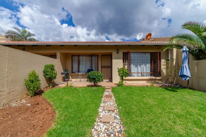 Fairland Townhouse For Sale: 2 beds, private garden, secure complex amenities.
