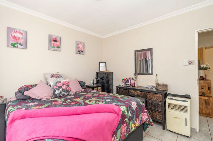 Pet-Friendly Townhouse for Sale in Wilgeheuwel with private garden and 24-hour security.