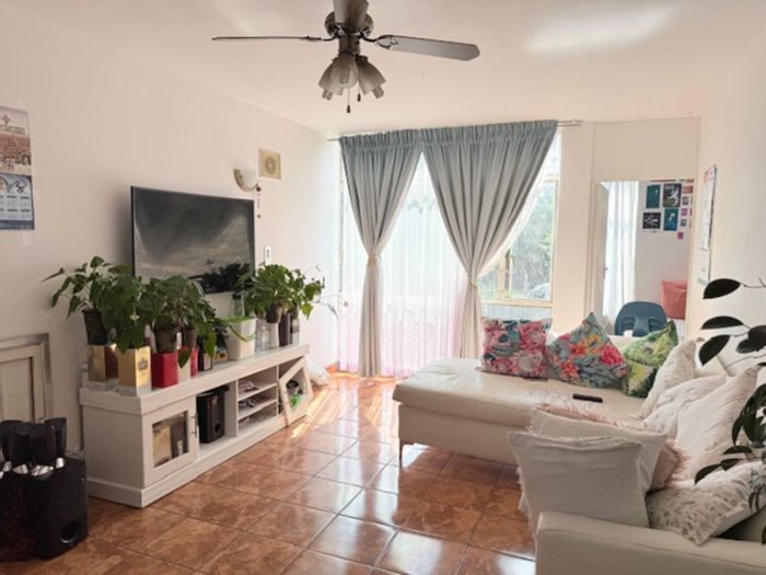 For Sale: Apartment in Ferndale with pool, carport, and flexible living space.