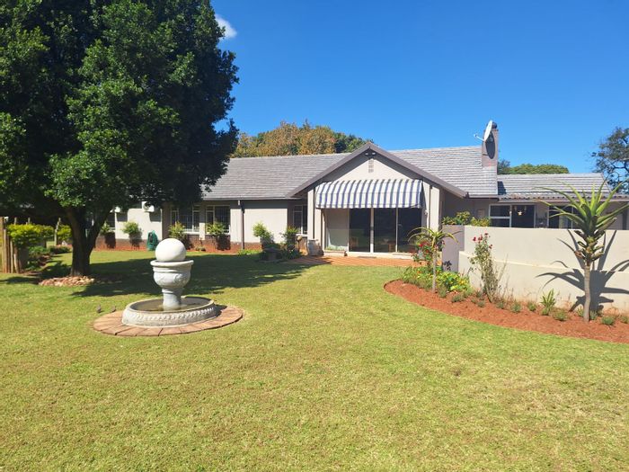 For Sale: Spacious Cullinan Central house with pool, garages, and workshop.