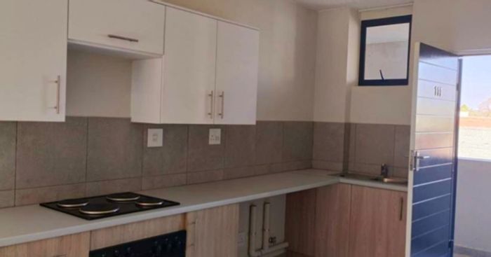 Ferndale Apartment To Rent: 2 Bedrooms, open plan living, covered parking, prepaid utilities.