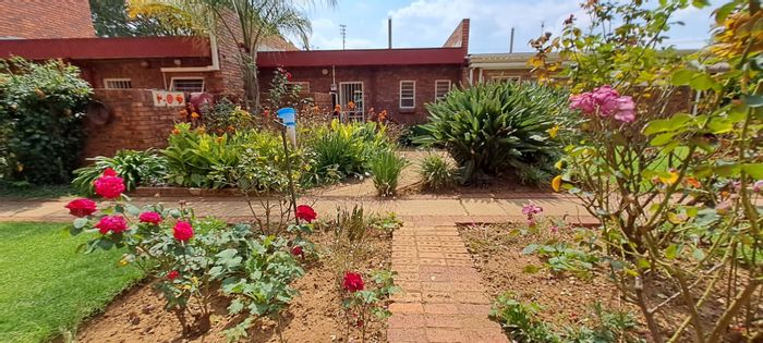 For Sale: 1-Bedroom Apartment in Villieria with exclusive patio, garage, and gardens.