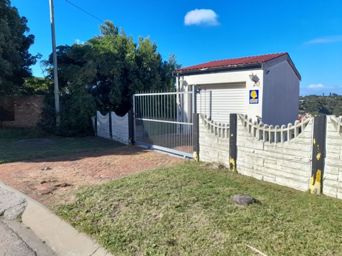 Spacious 3-bedroom house with large yard, garage, and braai area in Malabar. For Sale.