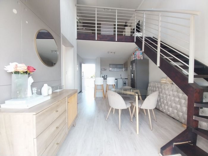Broadacres Apartment For Sale: 1 Bedroom, Loft Space, Secure Estate Living.