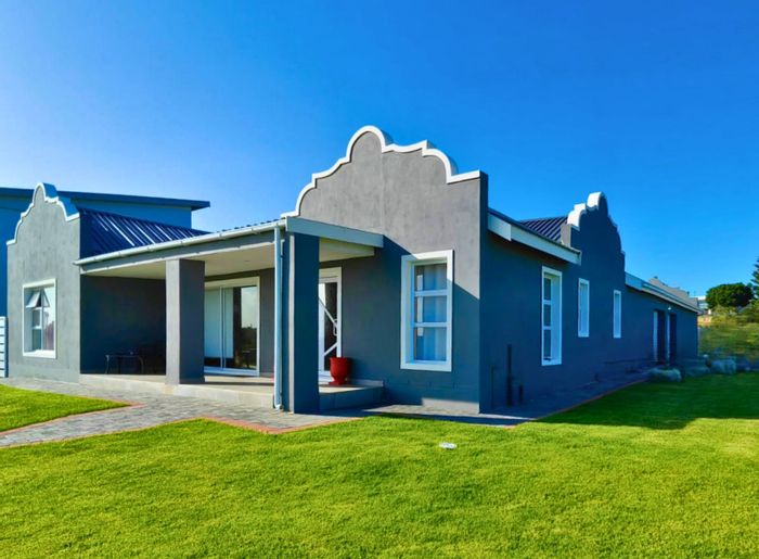 Pearly Beach House For Sale: 5 Bedrooms, Income Potential, Solar Power, Steps to Ocean.