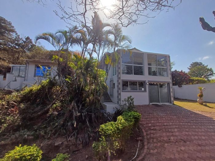House To Rent in Westville: 4 bedrooms, pool, boma, weekly maintenance included.