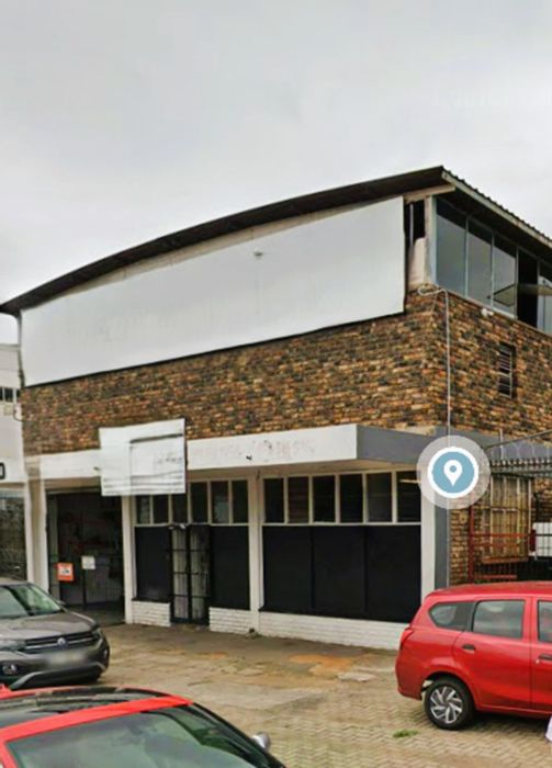 Industrial Property For Sale in Sonheuwel with Ample Parking and Office Space