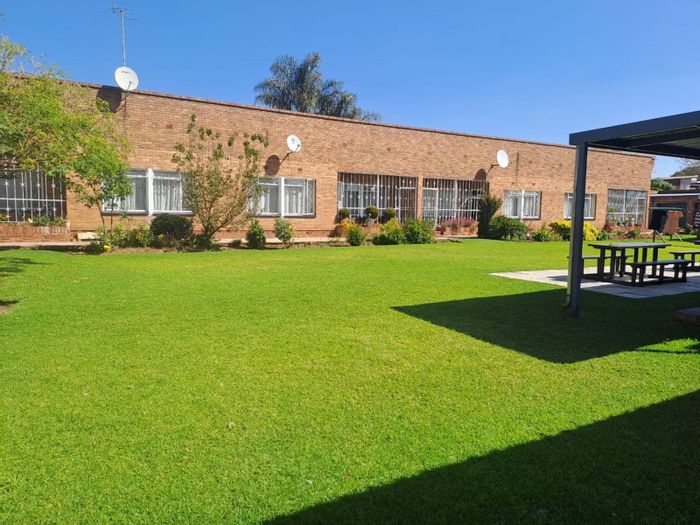 For Sale: Spacious 2-bedroom apartment in Benoni Central with garage and braai area.