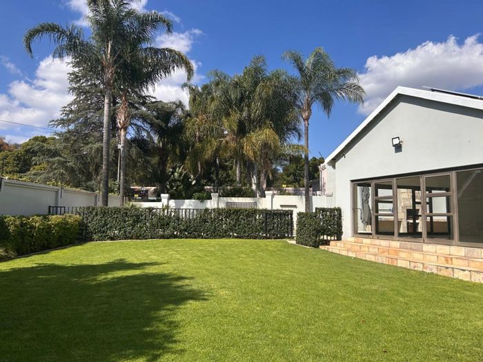 Welgelegen House For Sale: 5 bedrooms, pool, garden, smart home features, security.