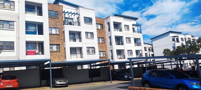 For Sale: 1 Bed, 1 Bath Apartment in Secure Ferndale Complex with Parking.