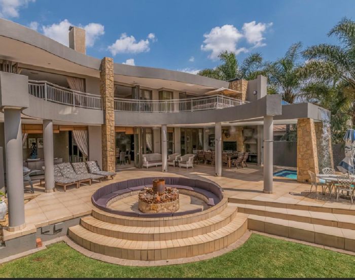 5-Bedroom House with Pool in Midstream Estate – For Sale, Walk to Schools!