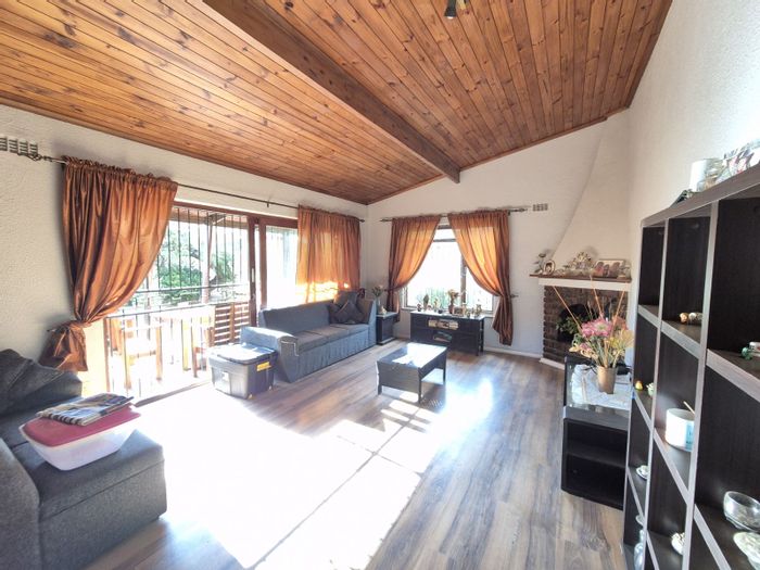 Gordons Bay Central House For Sale: 3 beds, flatlet, spacious outdoor area, parking.