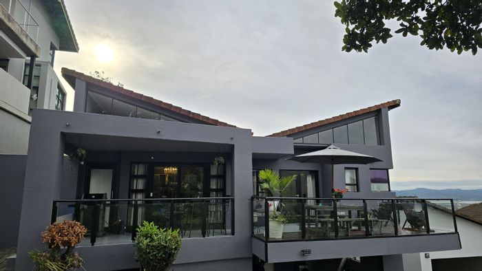 For Sale: House in Matumi Golf Estate with 3 beds, jacuzzi, and double garage.