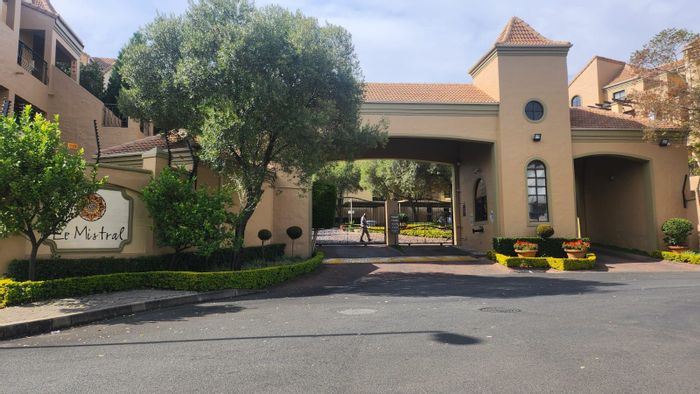 Pineslopes Apartment For Sale: Open-plan living, private balcony, 24-hour security.