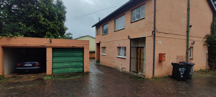 For Sale: Spacious 2-Bedroom Townhouse in Windsor East with Rental Income Potential.