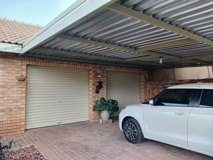 For Sale: Townhouse in Bela-bela Ext 5 with garden, garage, and security features.
