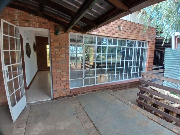 For Sale: 21ha Farm in Bela Bela Rural with multiple dwellings and income potential.