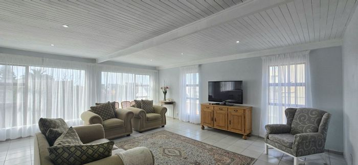 Bayview House For Sale: 5 bedrooms, income potential, near beach, spacious yard.