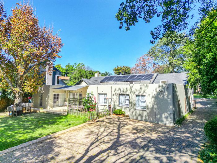 Bryanston House For Sale: 4 Bedrooms, Flatlet, Pool, Security, Eco-Friendly Features.