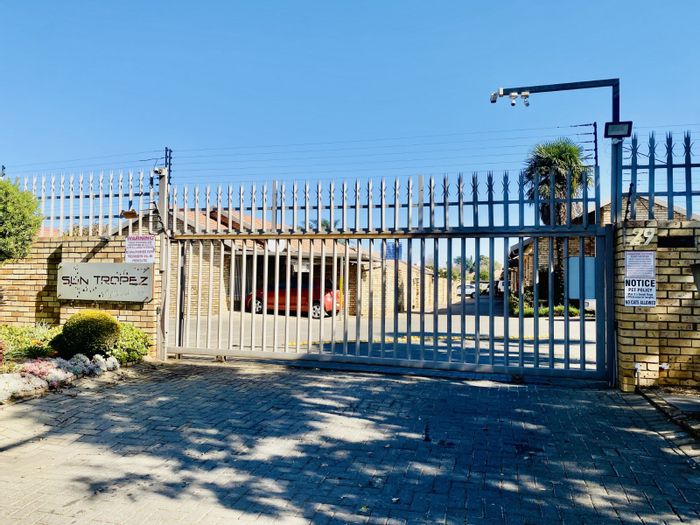 3-Bedroom Townhouse For Sale in Boksburg East with pool and pet-friendly garden.