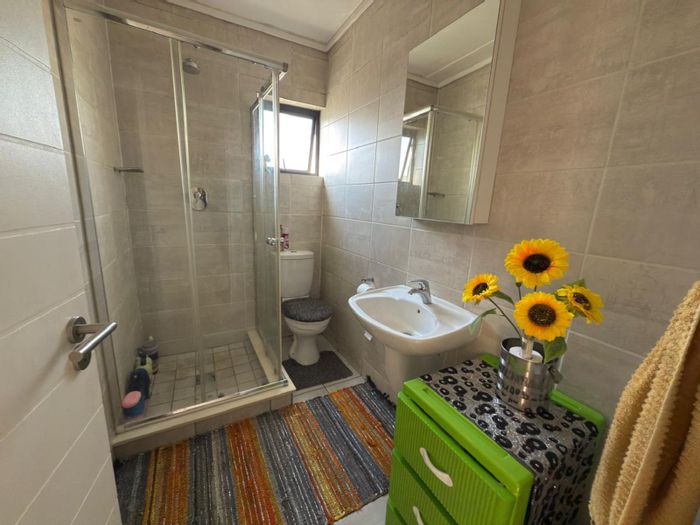 For Sale: 3-bedroom apartment in Greencreek Lifestyle Estate with secure parking and play area.