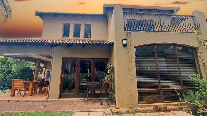 Highveld House For Sale: 5 Bedrooms, Entertainer's Patio, Secure Estate Living.