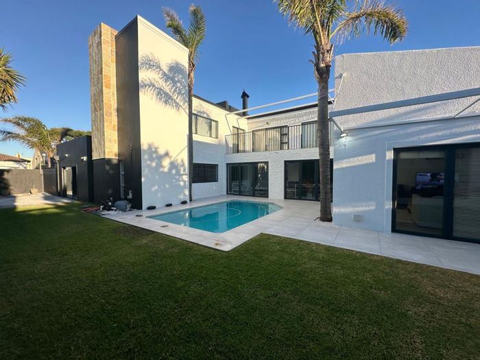 House For Sale in Sunset Beach: Pool, flatlet, security, and spacious living areas.